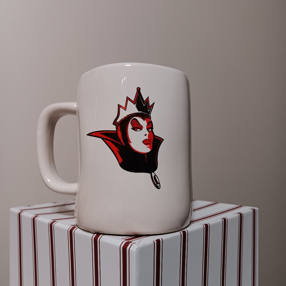 Rae Dunn Disney Villains Mirror Mirror Coffee Tea Mug Artisan Ivory Black Red - Picture 7 of 8